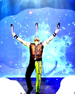 Cirque Musica Holiday Wonderland Cranston
